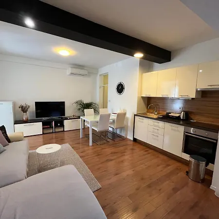 Studio Marina *